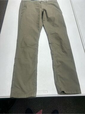 Old Navy 32x34 Men's Olive Green Straight-Leg Pants